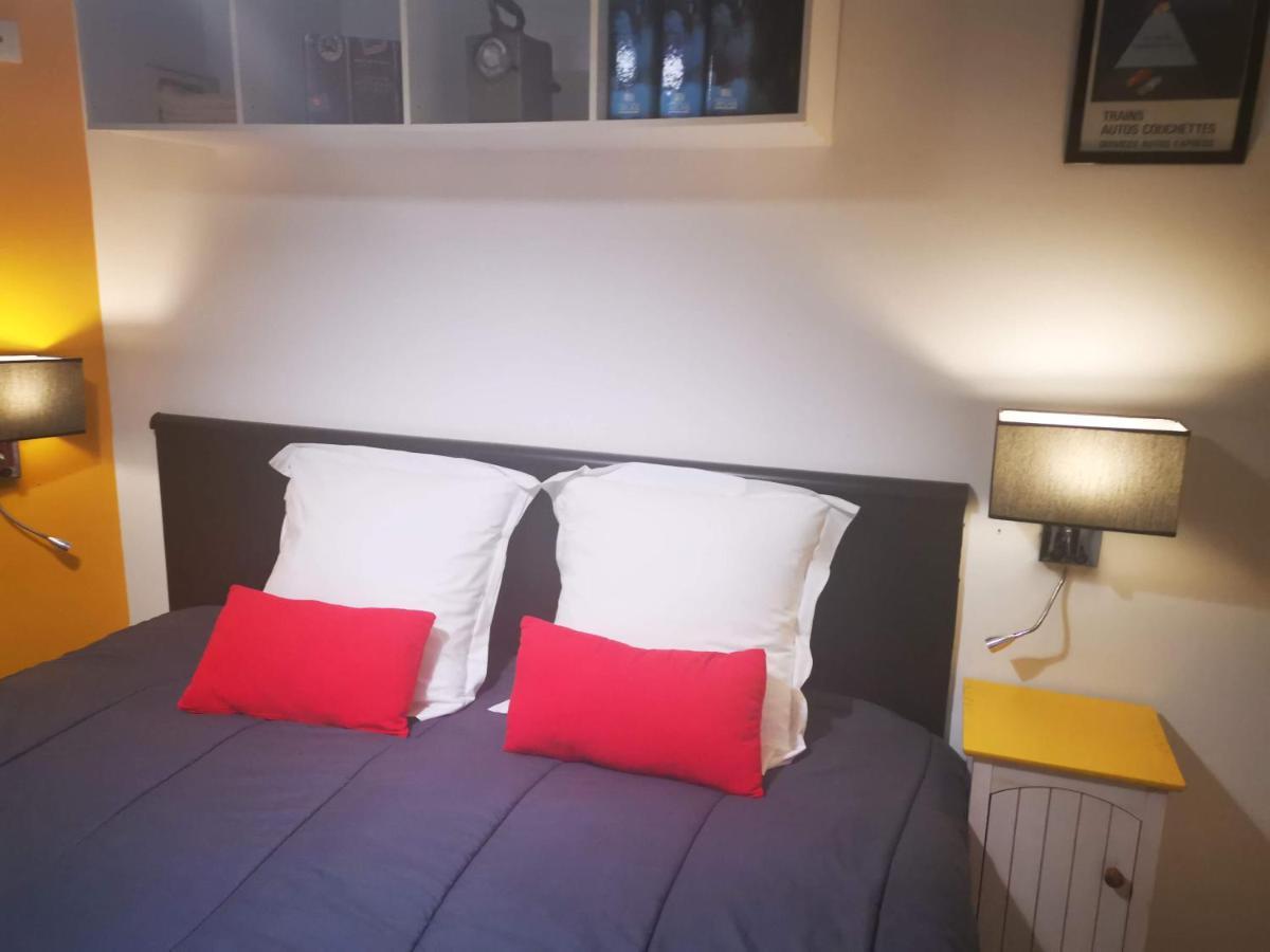 Appartements De L'Auberge Du Chemin De Fer ลาเนสแตร์ ภายนอก รูปภาพ
