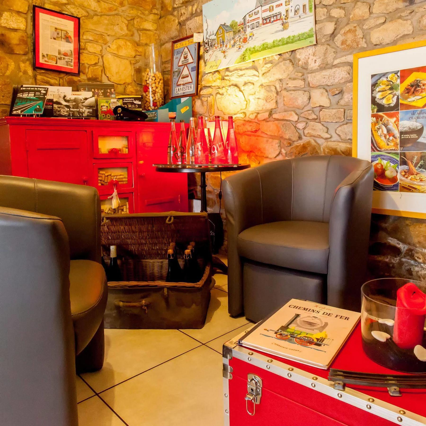 Appartements De L'Auberge Du Chemin De Fer ลาเนสแตร์ ภายนอก รูปภาพ